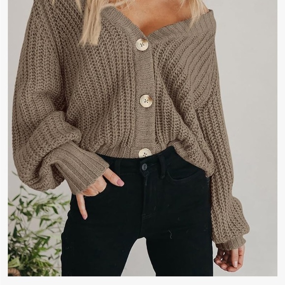 Chunky Knit Open Front Sweater Long Sleeve Button Loose Short Cardigan
8099 - Picture 5 of 11